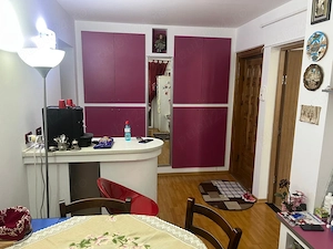 Vand apartament cu 2 camere + loc de parcare si garaj - imagine 6
