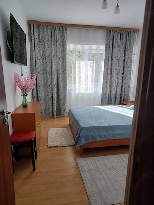Pers fizica Închiriez ap 2 camere delfinariu  - imagine 3