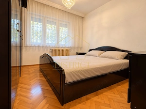 Apartament de vanzare cu 3 camere si boxa, parter inalt, zona Lipovei - imagine 2