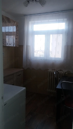 Inchiriez apartament 2 camere, decomandat, pe Calea Romanilor-Arad - imagine 7