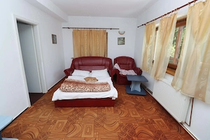 Vila turistica de vanzare in Zamora, Busteni - imagine 2