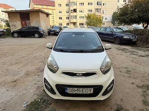 Vând Kia Picanto - imagine 2