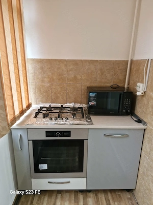Propietar închiriez apartament 3 camere Fabrica de bere. - imagine 4