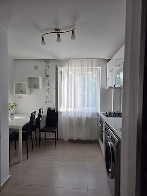 Ofer spre inchiriere ap. 3 camere - imagine 3