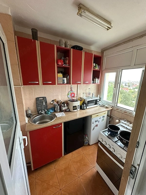  GARSONIERĂ DE ÎNCHIRIAT   1.500 LEI LUNĂ   Zona Turnu Măgurele   Sector 4, București  Se oferă  - imagine 3