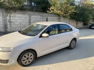 Skoda Rapid  - imagine 2