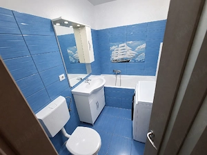 Apartament de vanzare   3 CAMERE - imagine 2