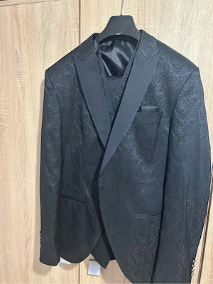Costum evenimente