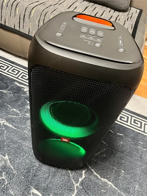 Boxa portabila JBL PartyBox 310 foarte bine intretinuta