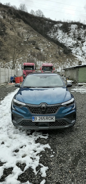 Vand Renault Arkana   Decembrie 2024 | doar 22.000 KM - imagine 10