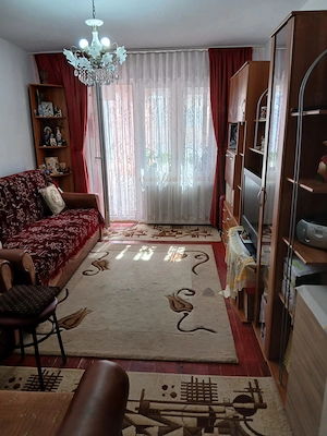 vand apartament cu expunere sudica