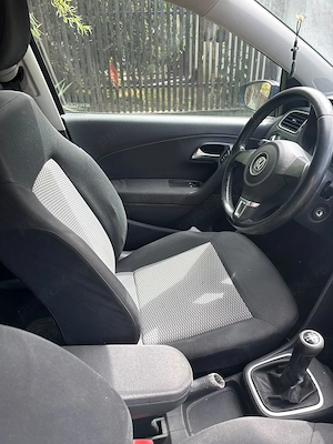   Volkswagen Polo 1.2 TDI Bluemotion (2010)   5 Uși   Ecran Mare, Pilot Automat 