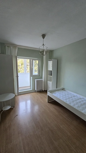 Apartament 4 camere, 78,3 mp utili, renovat, Teiul Doamnei - imagine 4
