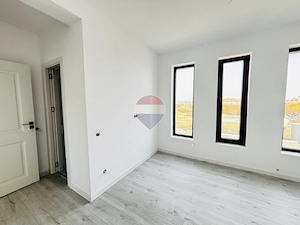 Casă individuală cu pivniță și teren de 385 m - imagine 5