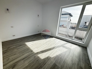 Casă individuală cu pivniță și teren de 385 m - imagine 11