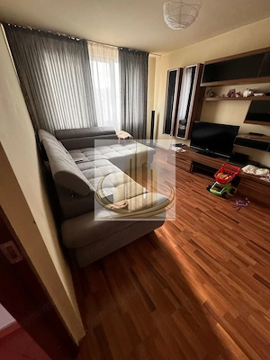 Apartament 3 camere 70 mp cu parcare - imagine 2