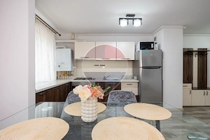 Apartament cu doua camere modern ,cu boxa in Top City - imagine 7