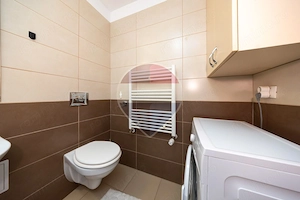Apartament cu doua camere modern ,cu boxa in Top City - imagine 16