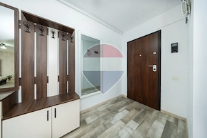 Apartament cu doua camere modern ,cu boxa in Top City - imagine 17
