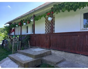 Gospodărie completa de închiriat 