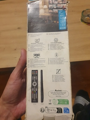 Telecomandă universală 