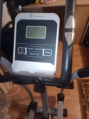 Bicicletă eliptică magnetică FitTronic 601E   Ca nouă   Foarte puțin folosită