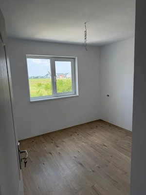 Casă P+1, 185 mp, zona Centrală - Malu Mare - imagine 3