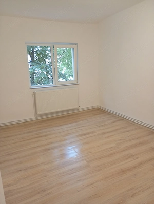 Vând garsonieră confort 1 zona filaturii etaj 2 recent renovată - imagine 3