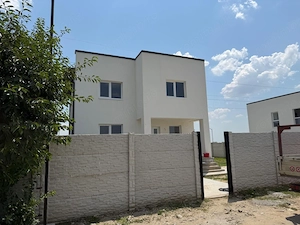Casă P+1, 185 mp, zona Centrală - Malu Mare - imagine 17
