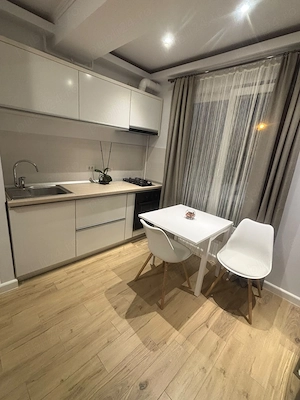 Proprietar inchiriez Apartament 2 cam zona Steaua