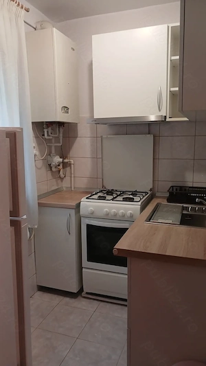Pe str. Cuza Voda, zona spital, garsoniera de inchiriat, parter, mobilata si utilata, 220 euro luna - imagine 6