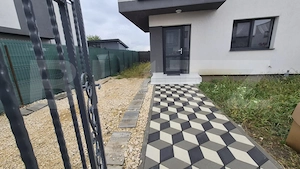 Triplex -Sanpetru ,2 camere, teren 115 mp ,1 bai luminoasa, intabulata - imagine 12