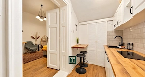 Apartament cochet, ultracentral, la cheie – ideal pentru locuit sau investiție - imagine 3