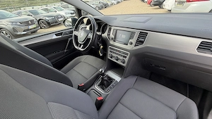 Volkswagen Golf 2016 | 1.2 TSI 85 CP BlueMotion Lounge | MANUALĂ garantie rate  - imagine 13