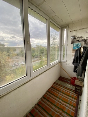 Apartament cu 3 camere decomandat,64 mp, etaj intermediar.zona BIG/Independentei - imagine 8