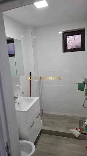 4 Camere de inchiriat | Giulesti| Centrala proprie| Curte | 2023 | - imagine 9