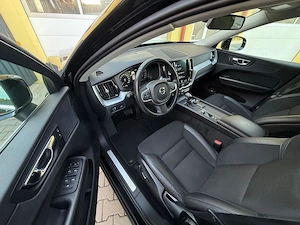 Volvo XC 60 - imagine 8