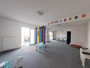 Spatiu comercial in Giroc. 85 mp CURTE PRIVATA. 2 locuri de parcare.