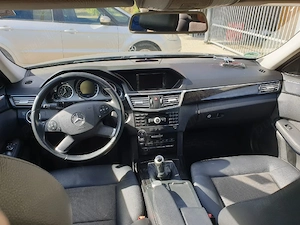 vand mercedes E220 - imagine 2