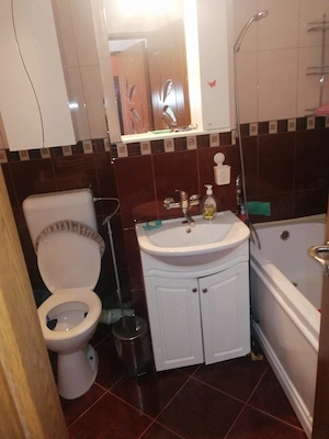 Proprietar închiriez apartament în Câmpina pe termen lung, apartamentul dispune de 3 camere. - imagine 9