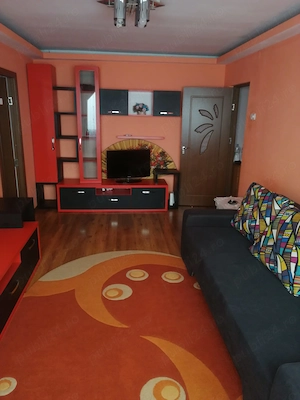 Proprietar închiriez apartament în Câmpina pe termen lung, apartamentul dispune de 3 camere. - imagine 3