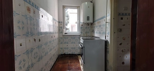 Vând apartament cu trei camere