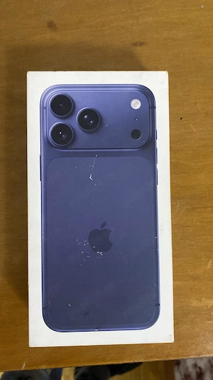 Vând 17pro Max impecabil