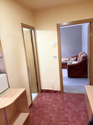 Apartament 2 camere  zona Lama - imagine 2
