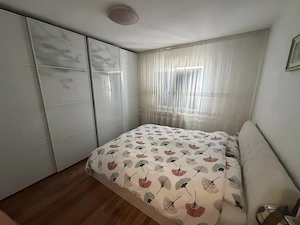 Apartament 2 camere decomandat Aradului etaj 3 amenajat mobilat utilat centrala - imagine 4