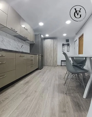 Apartament 2 camere decomandat | Zona Dezrobirii | Inel 2 - imagine 6