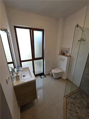 DUMBRAVITA - TRIPLEX SPATIOS - MOBILAT SI UTILAT - ZONA EXCELENTA - imagine 7