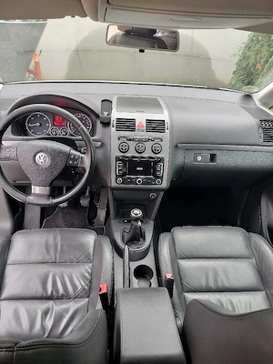 Vw Touran 1.9tdi 105cp 2009 - imagine 3