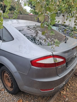 dezmembrez ford mondeo an 2010 motor 2000 diezel și piese caroserie in brăila și ford mondeo mk3 an  - imagine 2