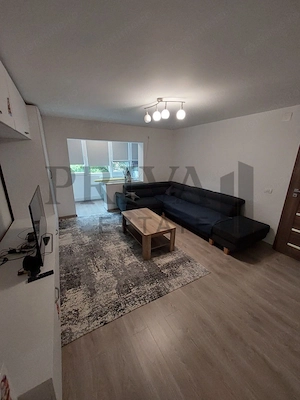 Apartament renovat 3 camere, decomandat, 2 bai, etajul 2, Kiriac - imagine 3
